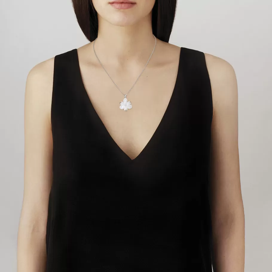 Lalique Pendants^Fleur de Neige Pendant