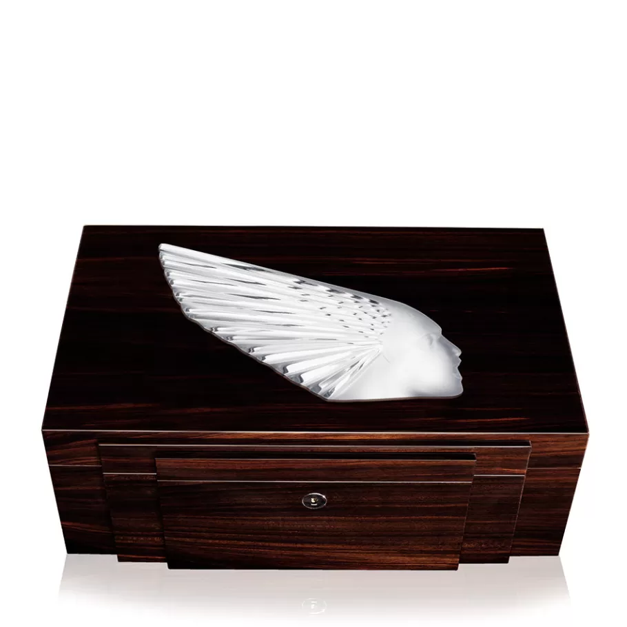Lalique Ashtrays & Cigars Boxes^Victoire cigars box